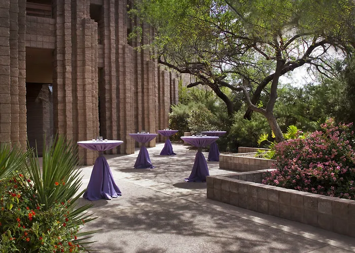 Loews Ventana Canyon Resort 4*